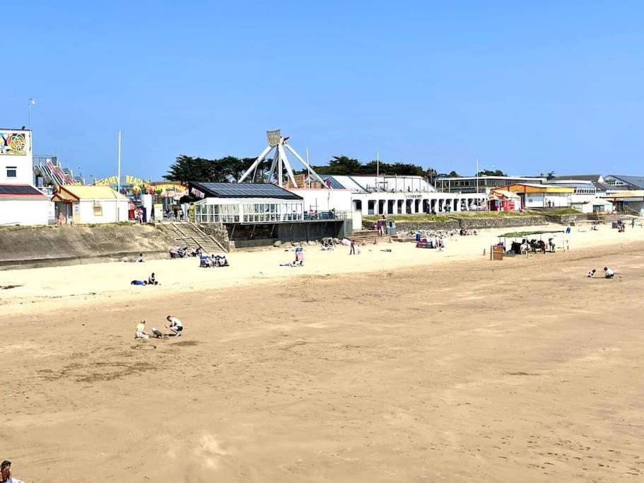 Luxury Porthcawl Large Spacious 2 Bedroom Apt, Parking, Garden Access, Prime Location Exterior foto